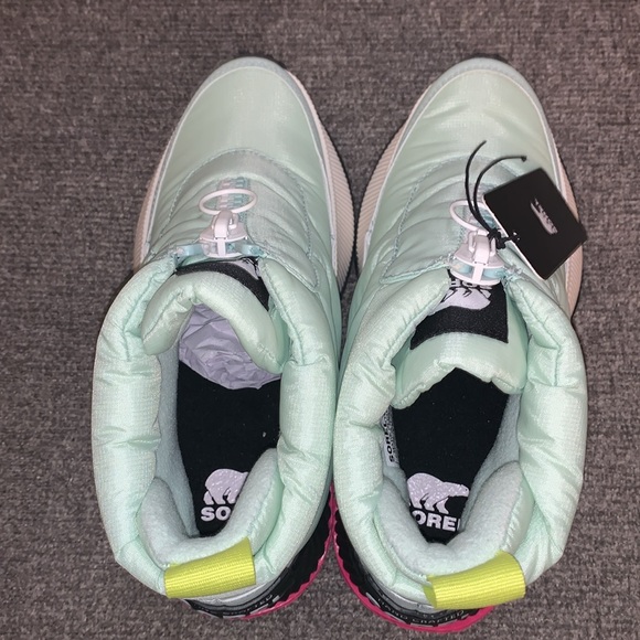 Sorel Boots - Picture 5 of 7